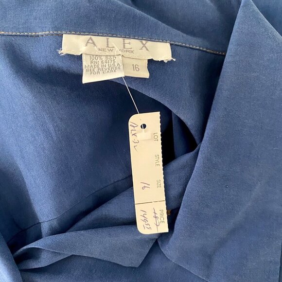 Alex New York Silk Blue Long Sleeve Button Up Shirt Women's Size 16 - Picture 7 of 8